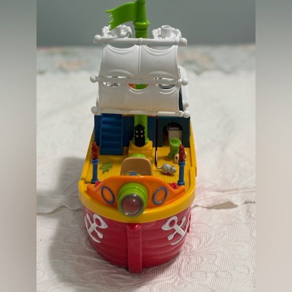 Kiddieland Play Wheeled Pirate 🏴☠️ Ship 🛳️ - Picture 5 of 6